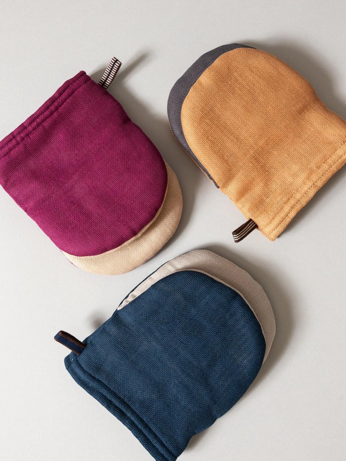 Caya Kitchen Mitt 3 Caya Kitchen Mitt