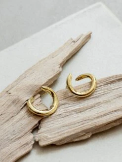 Ivy Pierce Earrings - Thick 13 Ivy Pierce Earrings - Thick -Rikumo Byoka Jewelry Lifestyle 9