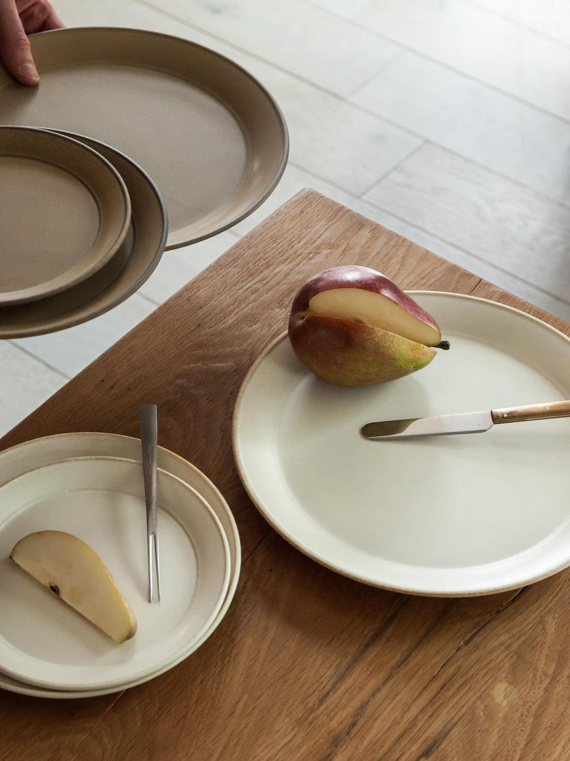 Puru Porcelain Plate 4 Puru Porcelain Plate - Image 2