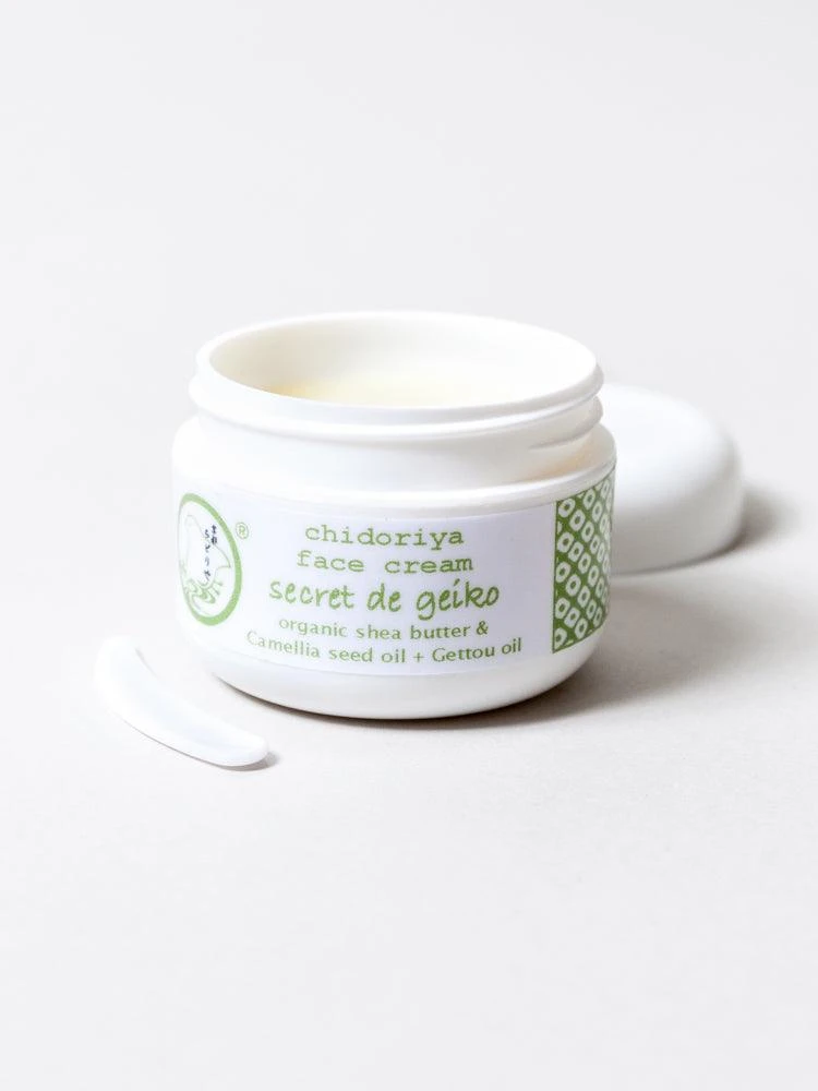 Chidoriya Secret De Geiko Face Cream 5 Chidoriya Secret De Geiko Face Cream - Image 3