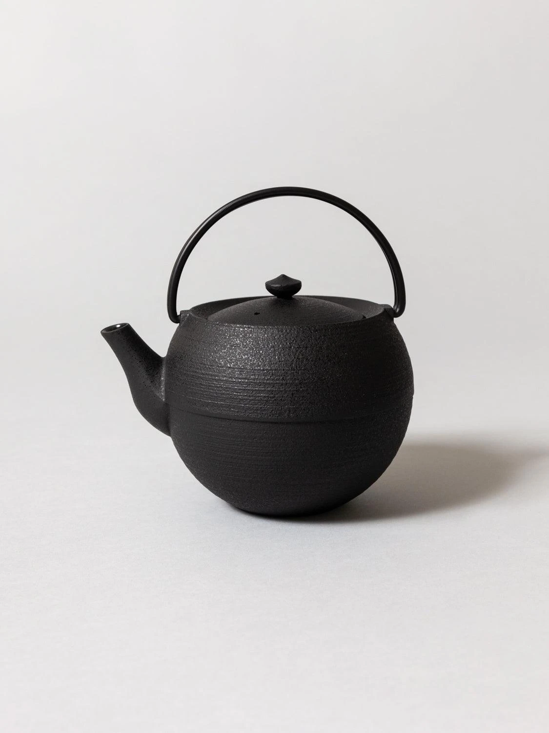 Marutama Cast Iron Teapot 7 Marutama Cast Iron Teapot - Image 5