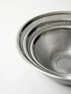 Sori Yanagi Stainless Steel Strainer -Rikumo Endo Shouji Co Sori Yanagi Stainless Steel Strainer Group 2