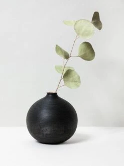 Musubi Vase - Sora -Rikumo Gato Woodworks Musubi Vase Sora Black 2
