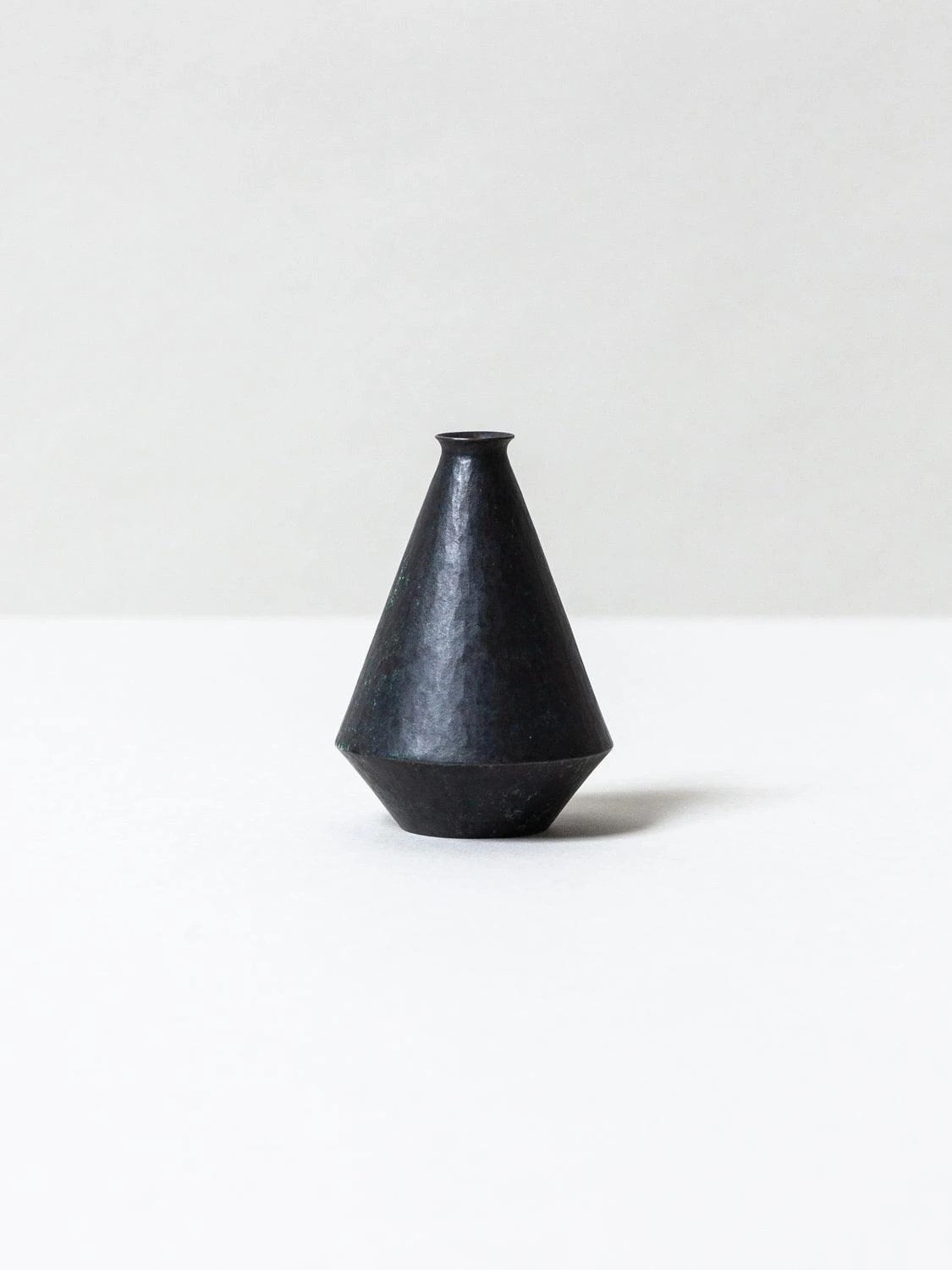 H. Okuzawa Bud Vase 6 H. Okuzawa Bud Vase - Image 4