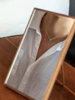 Hanada Stand Mirror -Rikumo Hanada Mirror and Necklace 1