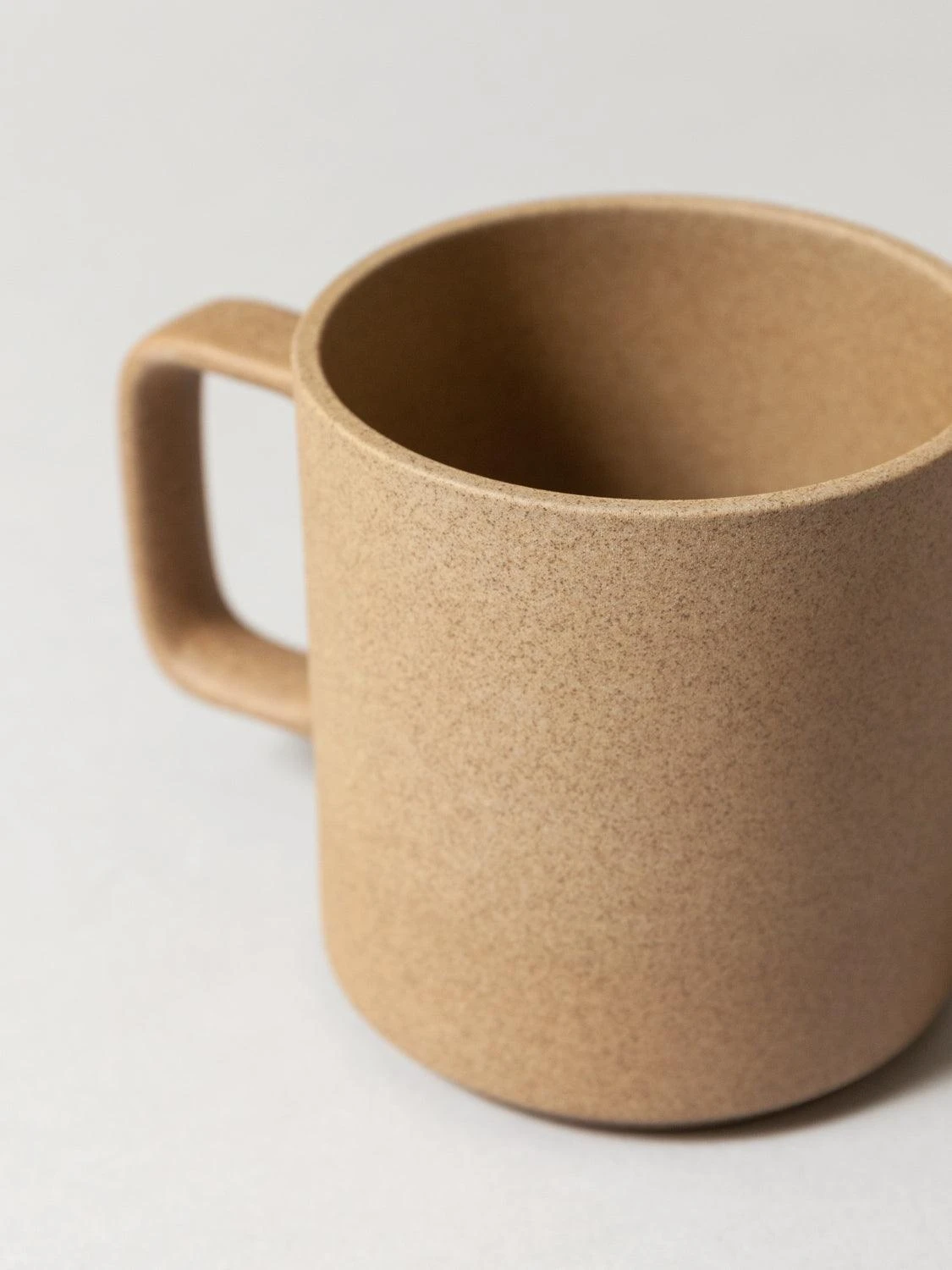 Hasami Porcelain Mug - Matte 5 Hasami Porcelain Mug - Matte - Image 3