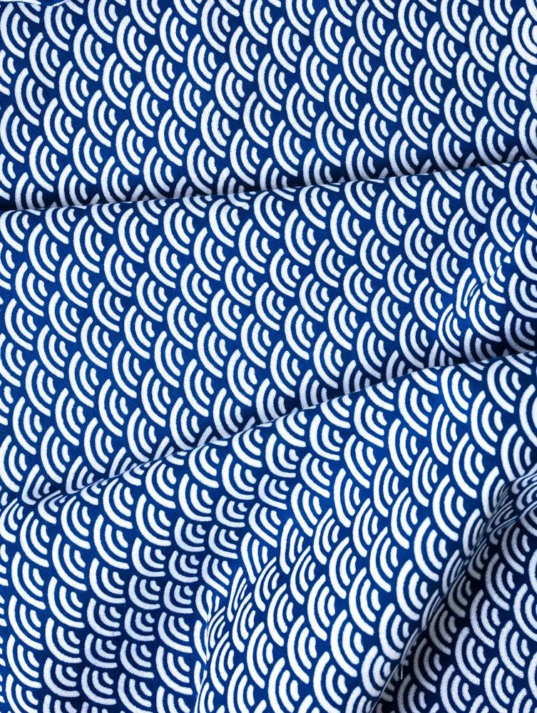 Kamawanu Tenugui - Blue Waves 5 Kamawanu Tenugui - Blue Waves - Image 3