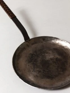 Tangetsu Tuka Iron Frying Pan 10 Tangetsu Tuka Iron Frying Pan -Rikumo KAJIKOBO HIROMITSU Tangetsu Tuka Iron Frying Pan 3