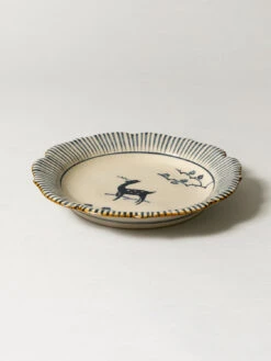 Round Flower Plate - Deer 7 Round Flower Plate - Deer -Rikumo Naomitu Pottery Round Flower Plate Deer 1