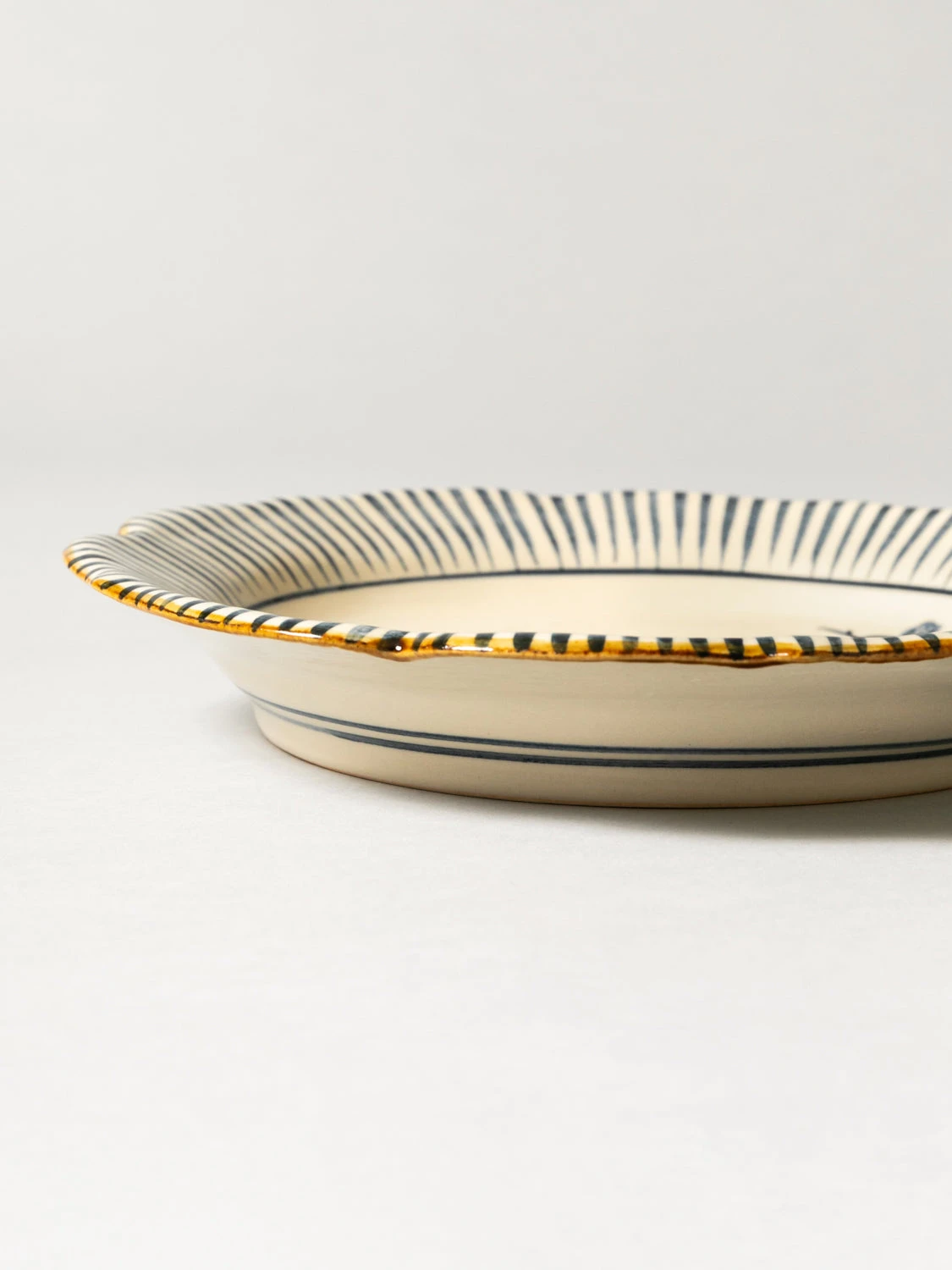 Round Flower Plate - Deer 6 Round Flower Plate - Deer - Image 4