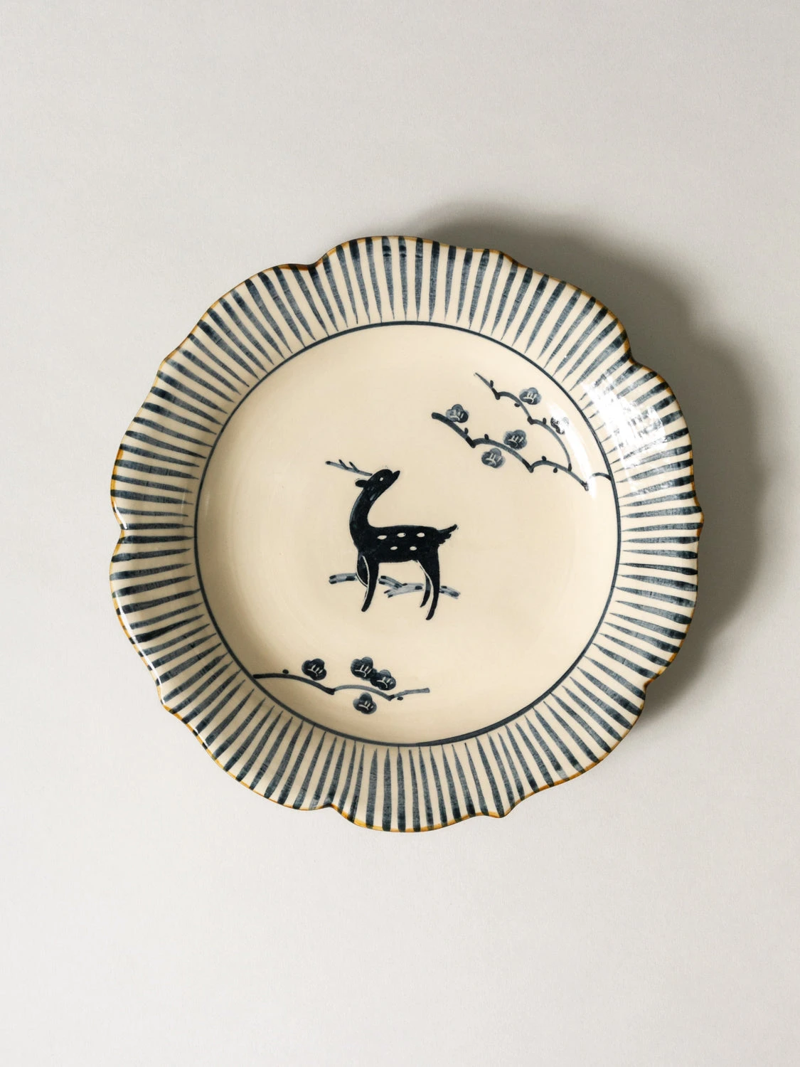 Round Flower Plate - Deer 3 Round Flower Plate - Deer