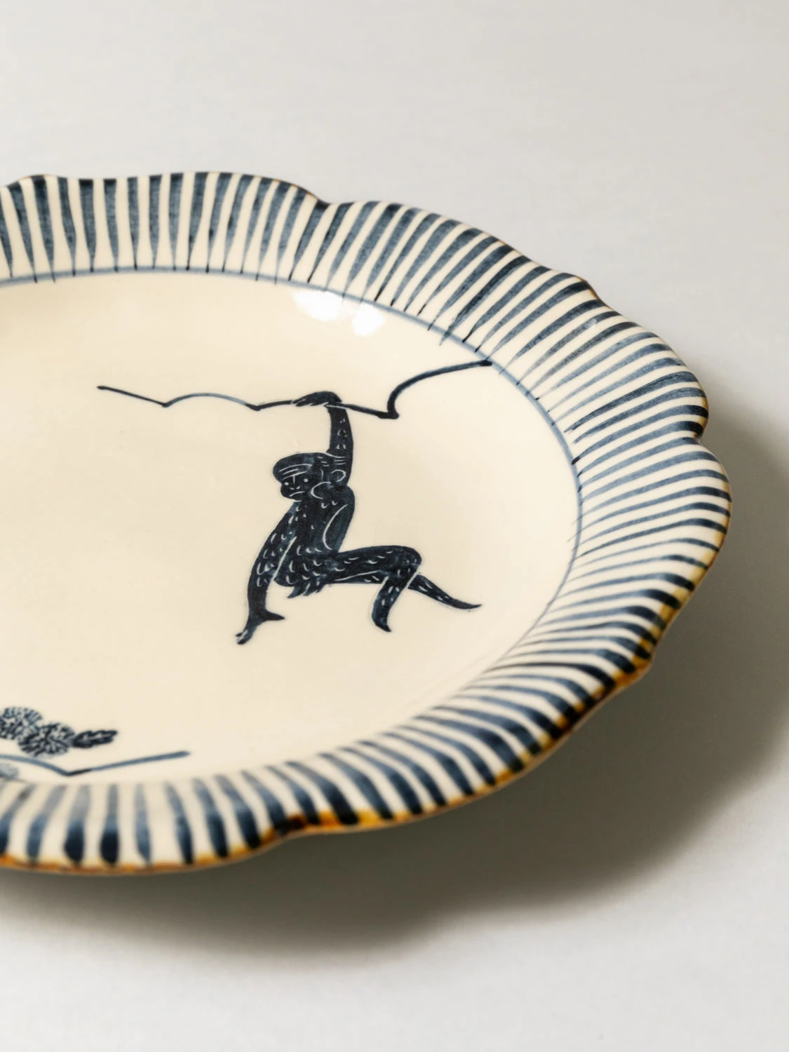 Round Flower Plate - Monkey 5 Round Flower Plate - Monkey - Image 3