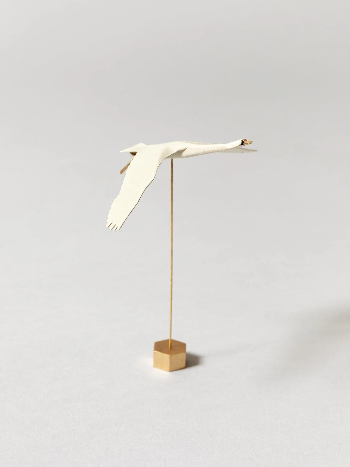 Ren Brass Swan 5 Ren Brass Swan - Image 3