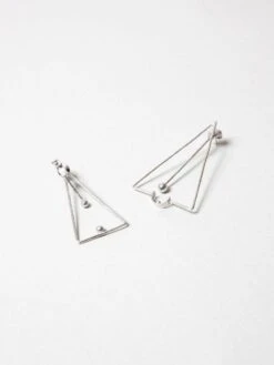SUNn Triangle Earrings -Rikumo SUN Triangle Earring Rhodium 2