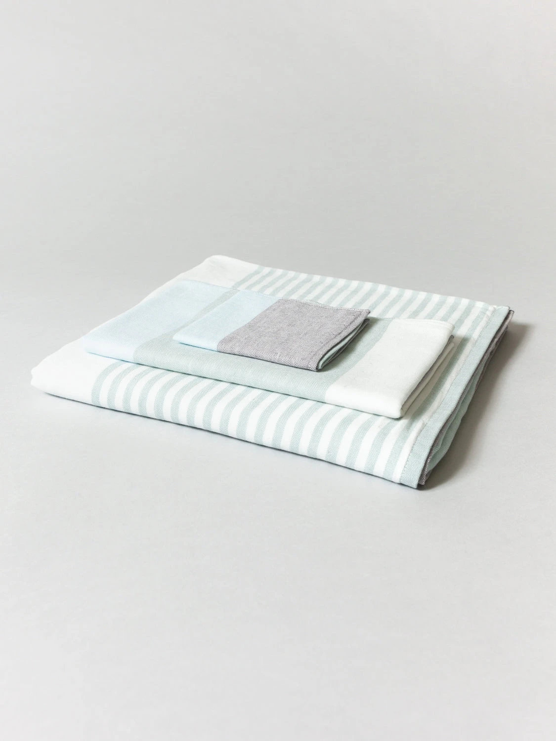 Tri-Color Chambray Towel 3 Tri-Color Chambray Towel